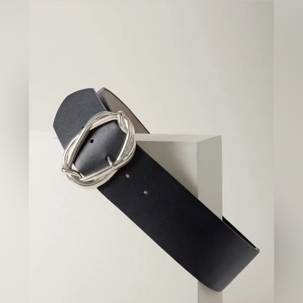White House Black Market Molten Buckle Wide Belt size S